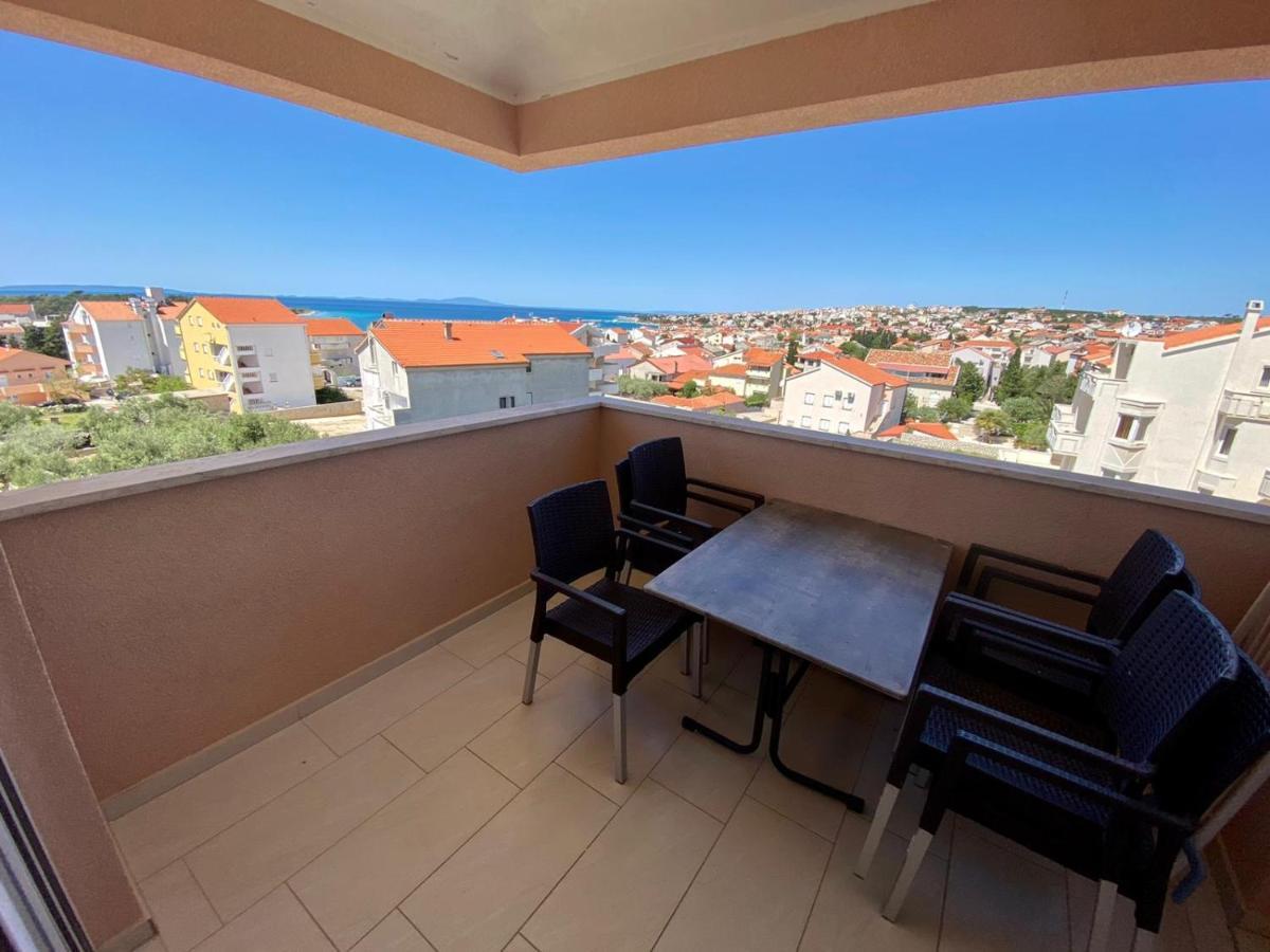 Apartamento Atrium Novalja Exterior foto