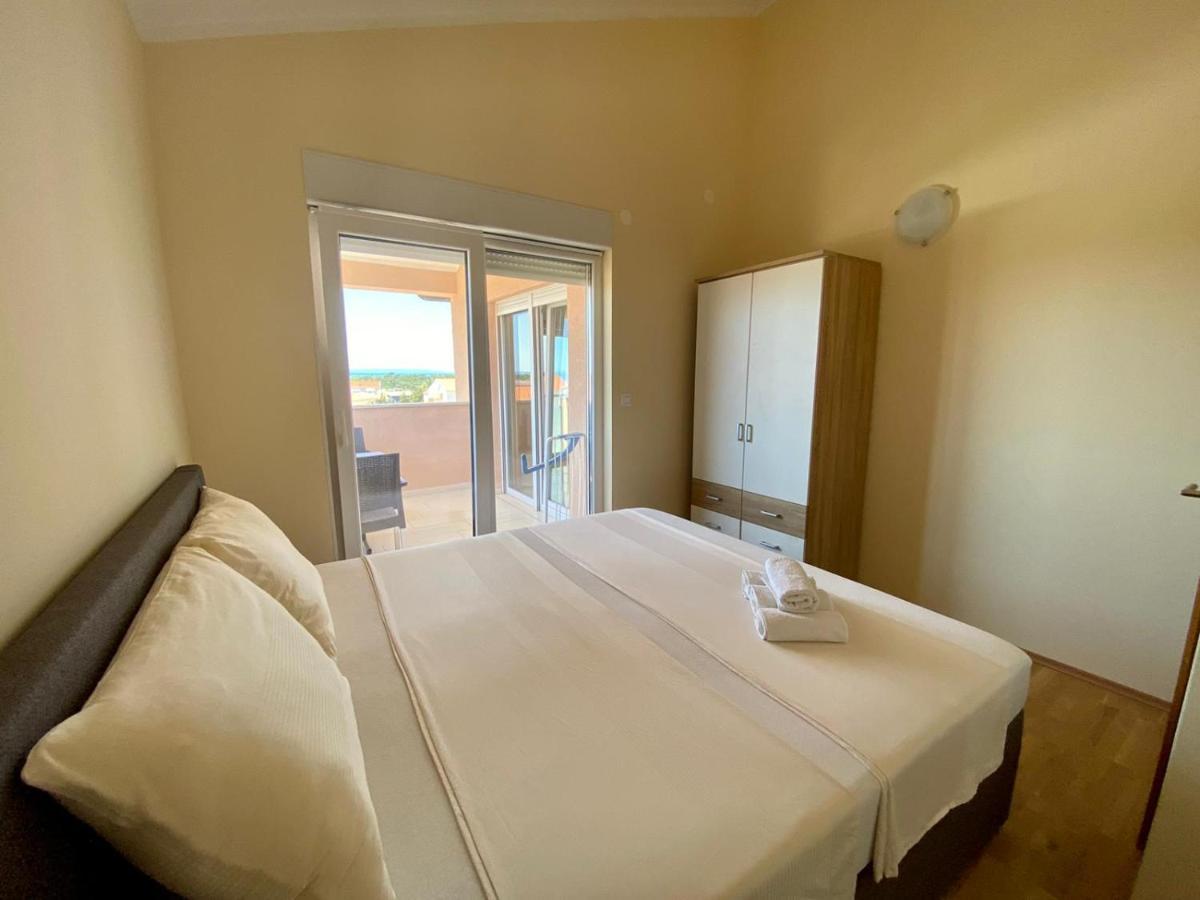 Apartamento Atrium Novalja Exterior foto