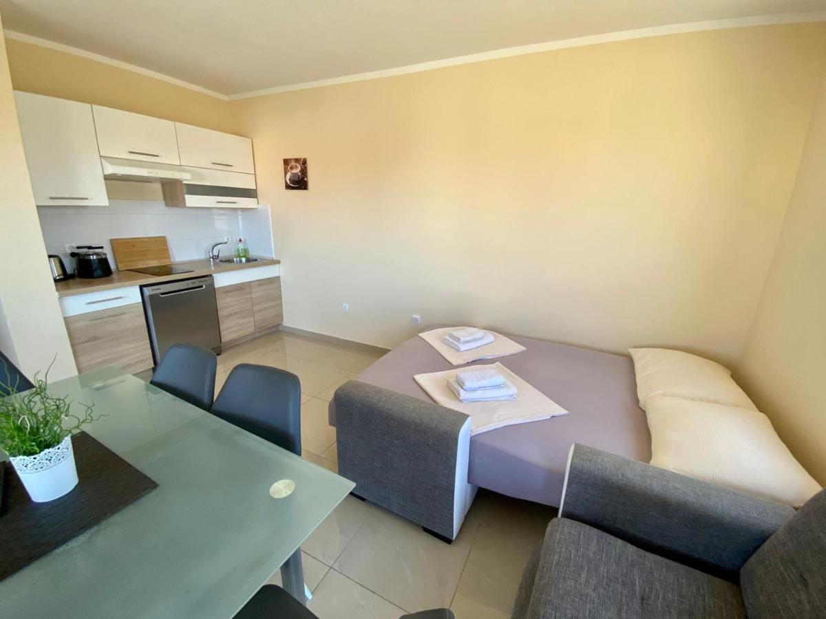 Apartamento Atrium Novalja Exterior foto