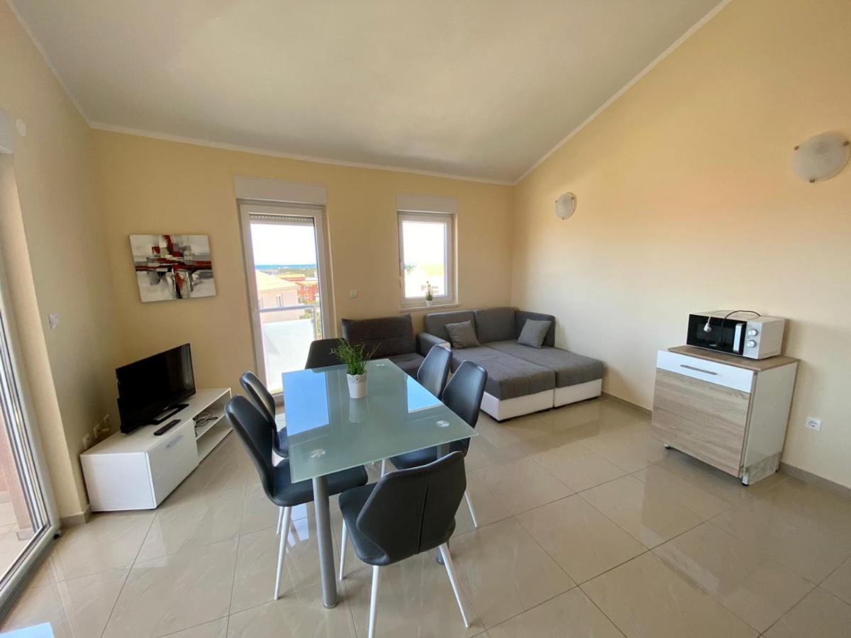 Apartamento Atrium Novalja Exterior foto