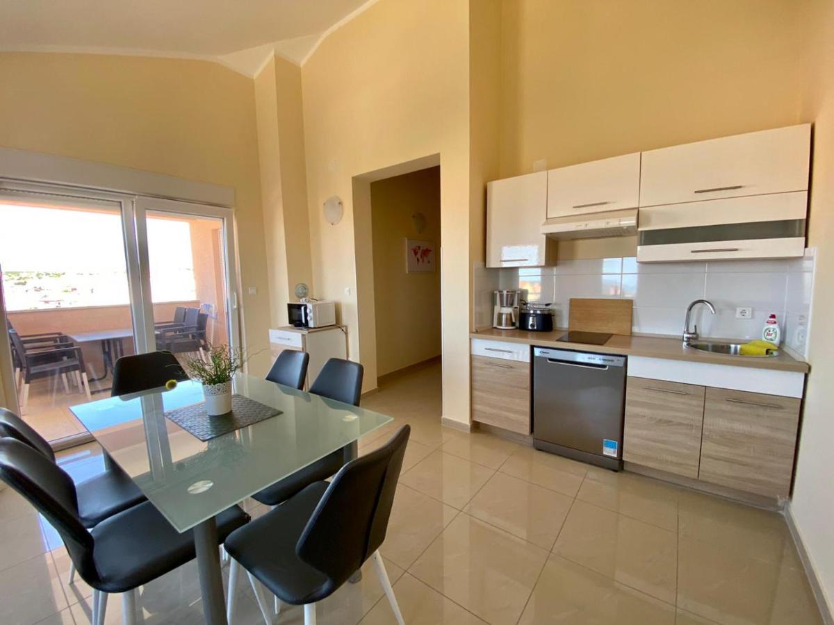 Apartamento Atrium Novalja Exterior foto