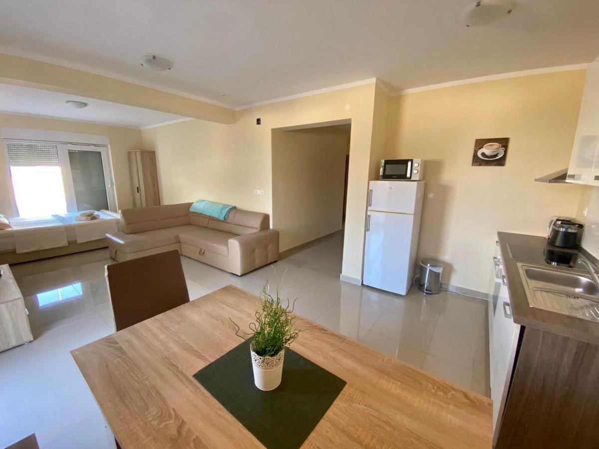 Apartamento Atrium Novalja Exterior foto